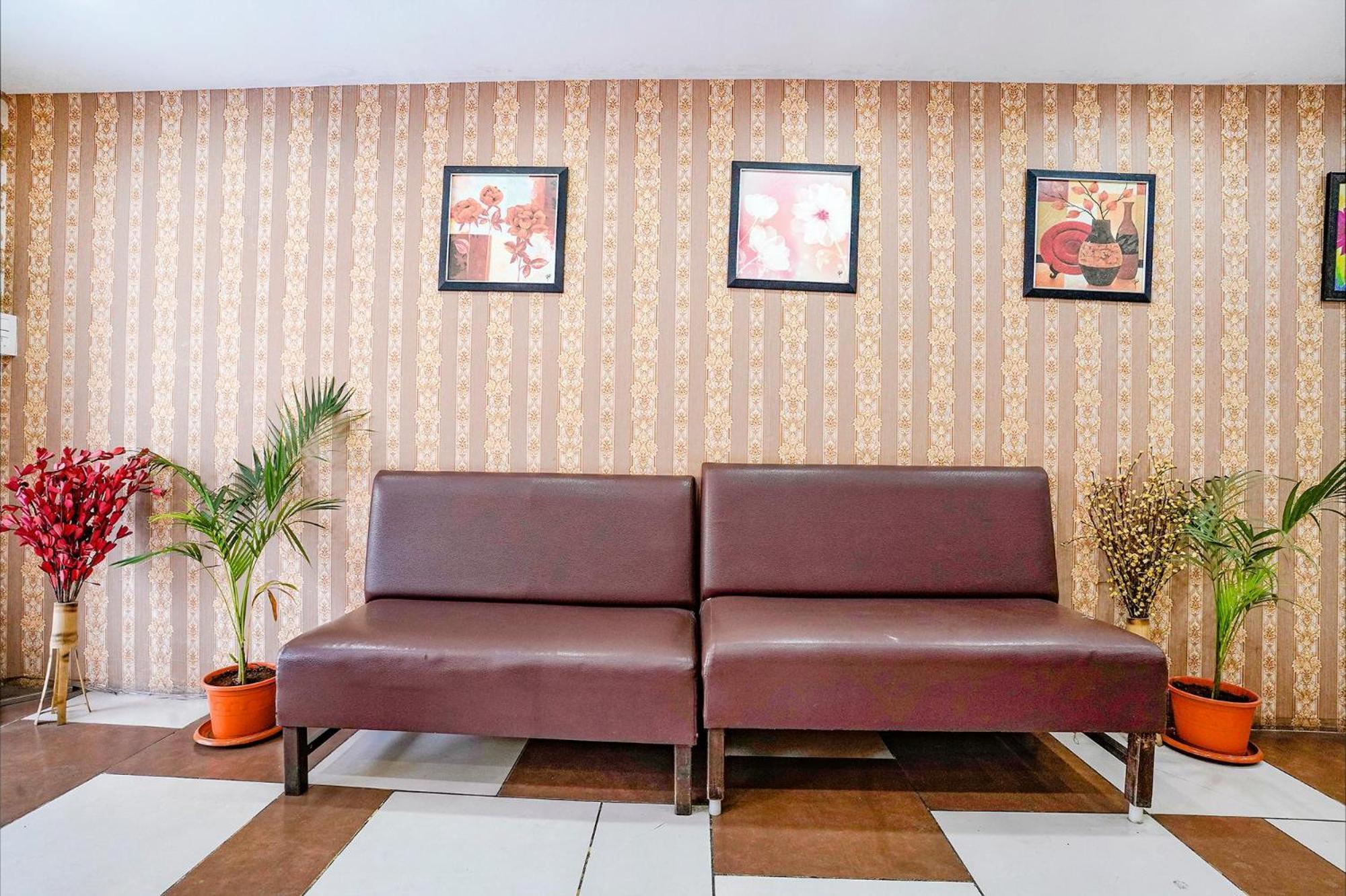 Hotel Gargi Deluxe Pune Exterior photo